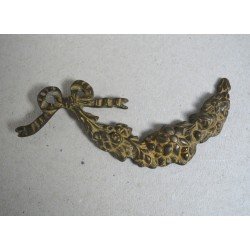Vechi ornament de bronz