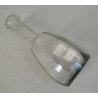 Vechi recipient de sticla cu dop pentru bauturi alcoolice