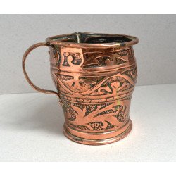 Vas de cupru cu toartă, decor repousse, Italia, secolul al XIX-lea