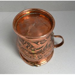 Vas de cupru cu toartă, decor repousse, Italia, secolul al XIX-lea