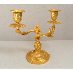 Sfesnic de bronz aurit cu doua brate stil Rococo