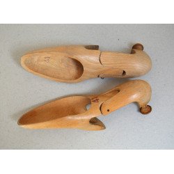 2 calapoade/sanuri Nellu Mihailescu Furnizorul Curtii Regale cca 1920-30