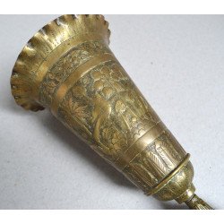Vas ornamental cu picior indo-persan gravat manual cca 1900-1950